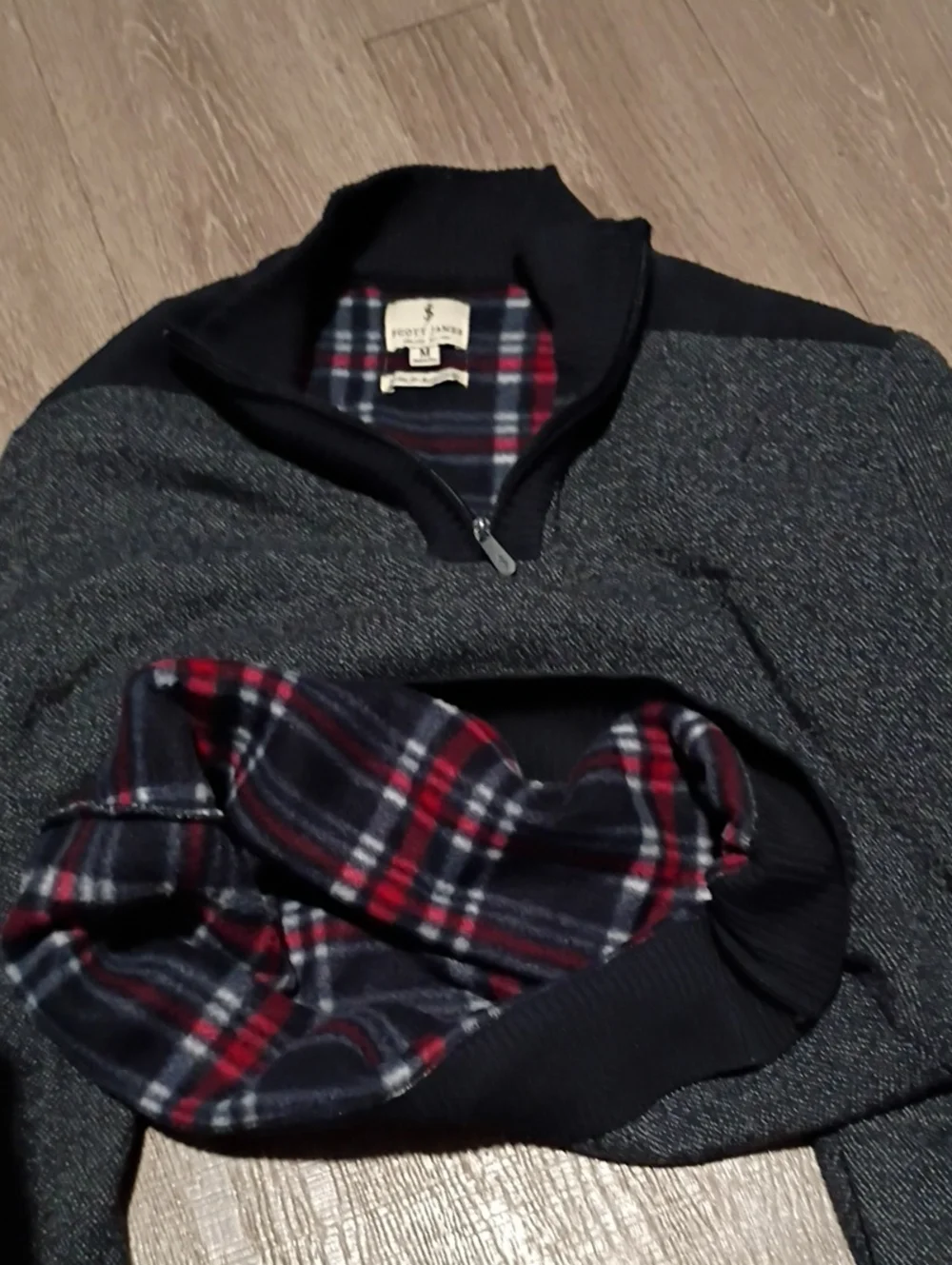 Men’s Quarter-Zip Heathered Navy Sweater